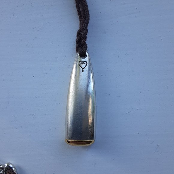 Brighton pendant says "Loved" - Picture 3 of 4